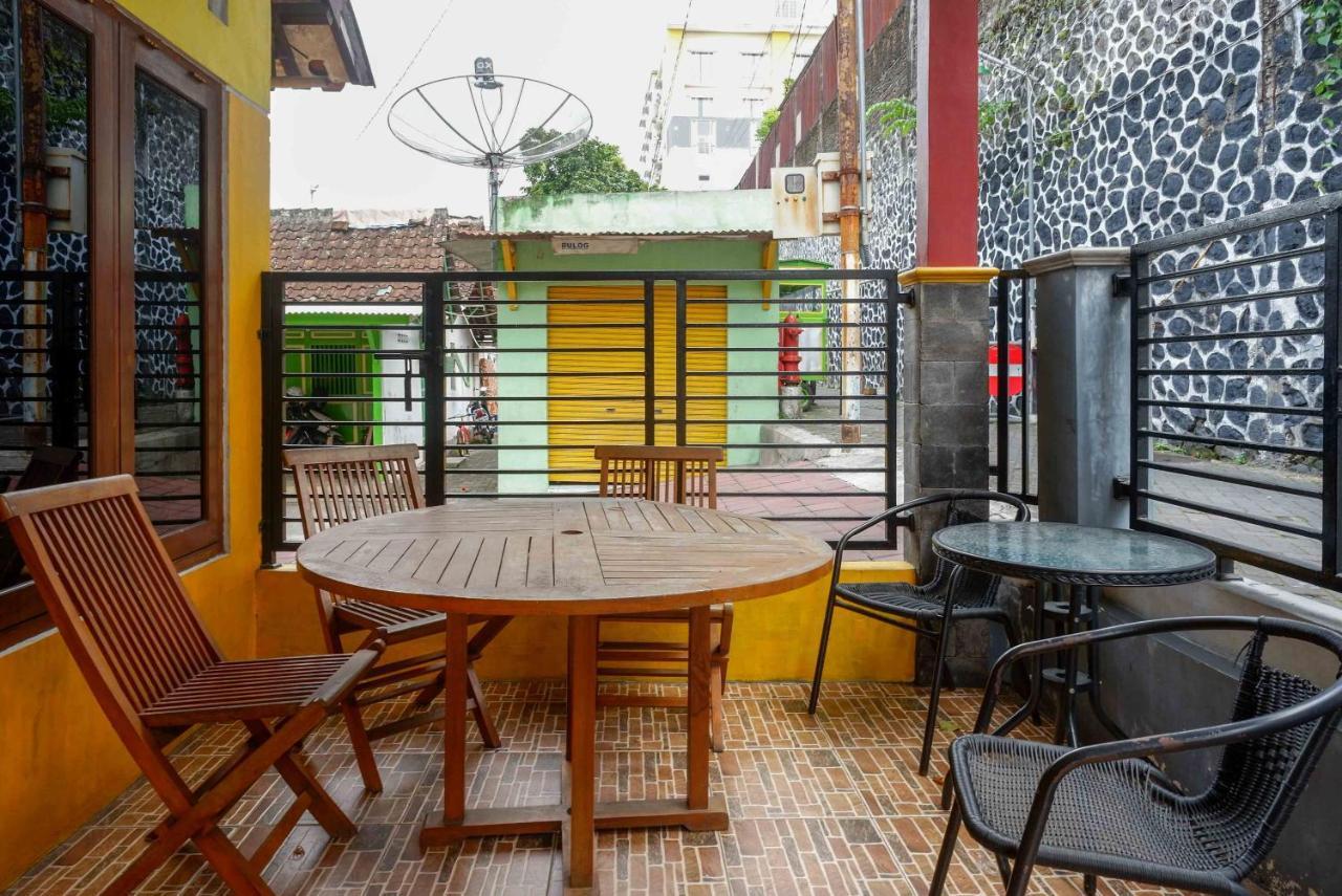 요그야카르타 Koolkost Syariah Near Malioboro Area 호스텔 외부 사진