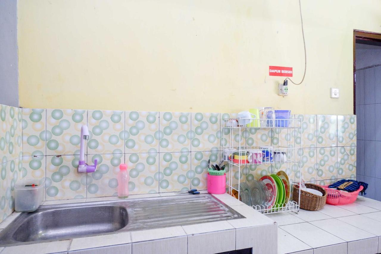 요그야카르타 Koolkost Syariah Near Malioboro Area 호스텔 외부 사진